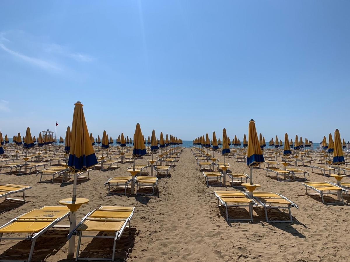 Jesolo Design Apartments - New 2025 - Central Near The Beach 외부 사진