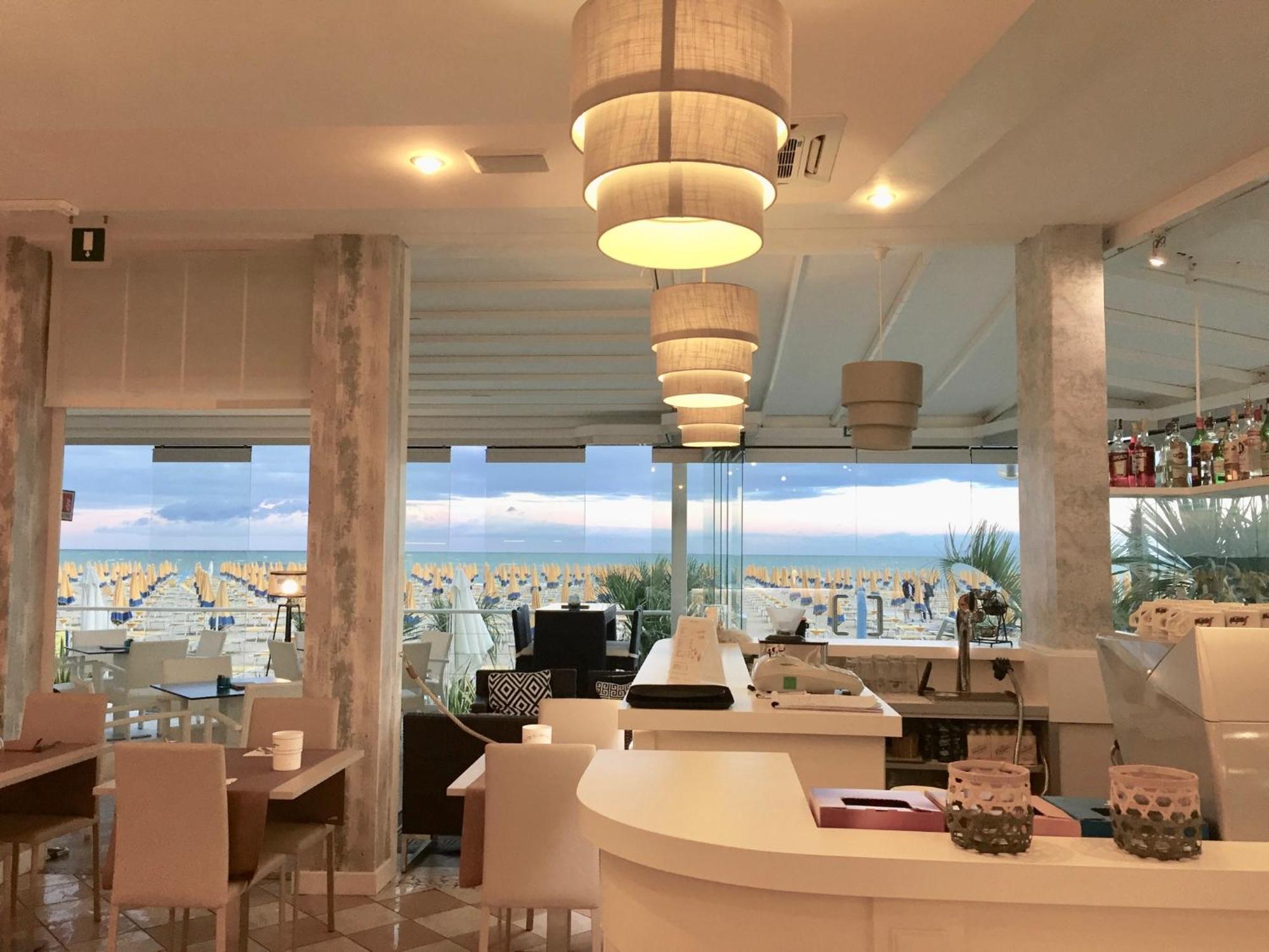 Jesolo Design Apartments - New 2025 - Central Near The Beach 외부 사진